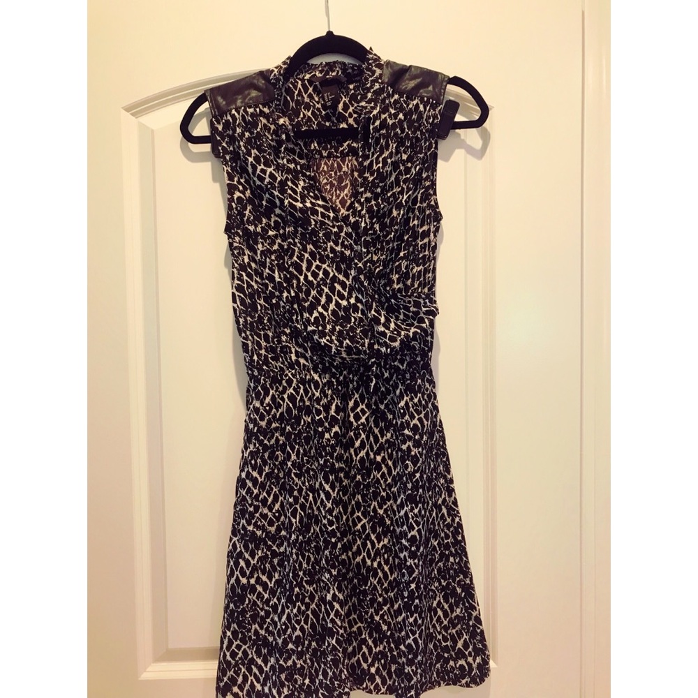 Perfect Summer Dress - Picture 1 of 2